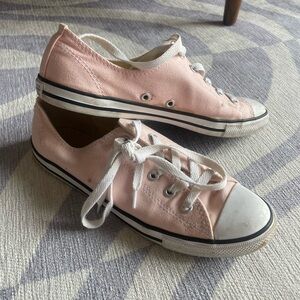 Light pink converse